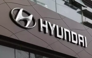 Read more about the article 5 Key Factors Driving Hyundai’s Electric Vehicle (EV) Revolution in India: Policy Stability, Infrastructure, and More